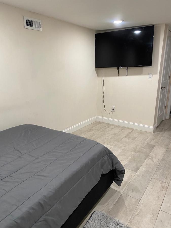 Private Room In South Philly Near Arenas! Philadelphia Exterior foto